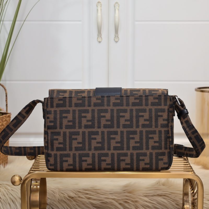 Fendi #10644 Fashionable Messenger Bags - fendi.to